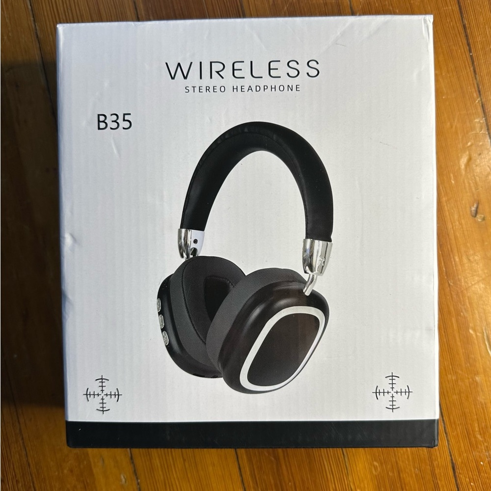 Black Wireless Stereo Headphones B35